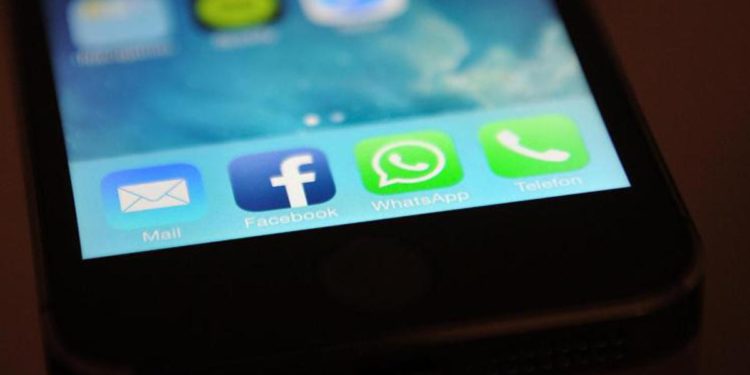 Whatsapp, come recuperare i messaggi eliminati per errore