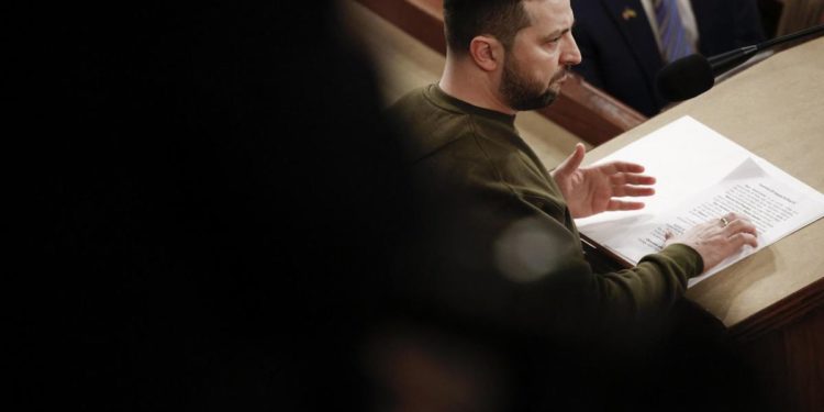 Ucraina, “Zelensky presenterà piano di pace il 24 febbraio”