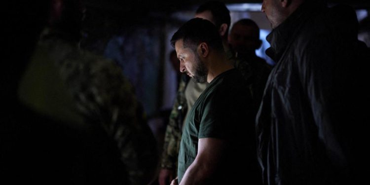 Ucraina, Zelensky annuncia legge per bando chiese affiliate a Mosca