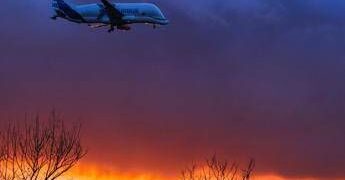 Airbus, maxi richiamo mette a terra migliaia di A320: cancellazioni e ritardi