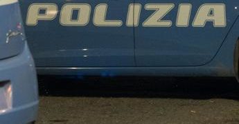 Ancona, poliziotto spara a giovane dopo lite: fermato