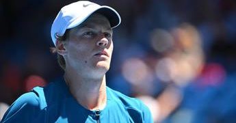 Australian Open 2023, Sinner eliminato da Tsitsipas negli ottavi