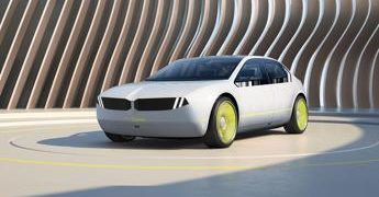 BMW i Vision Dee: al CES 2023 la visione del futuro