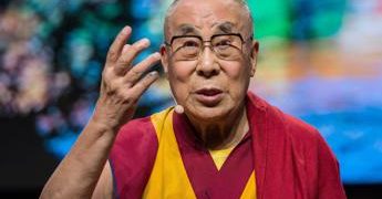Benedetto XVI, Dalai Lama: “Prego per il fratello spirituale, d’accordo sui valori umani”