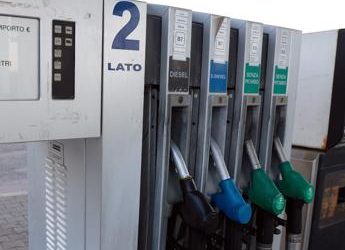 Benzina e gasolio, oggi ancora rialzi dei prezzi