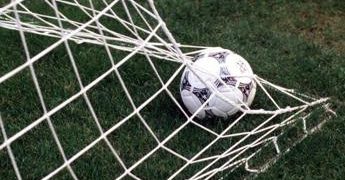 Calcio, inaugurato il cartellino bianco: significato e quando viene utilizzato