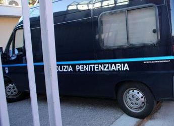 Catania, uccise la madre: 15enne condannato a 16 anni di carcere