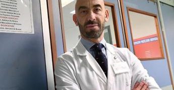 Covid, Bassetti: “Sfida Kraken-Orthrus ma non più casi gravi”