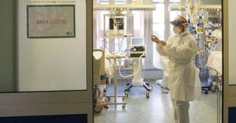 Covid oggi Lazio, 3.086 contagi e 8 morti. A Roma 1.580 nuovi casi