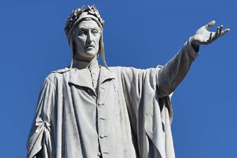 “Dante fondatore del pensiero di destra”, la teoria di Sangiuliano