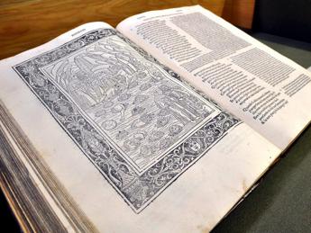 Dante, l’esperto: “Né di destra né di sinistra, un grande italiano”