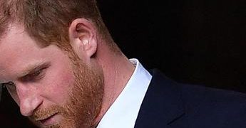 Harry: “Materiale per altro libro ma mio padre e William non mi perdonerebbero”