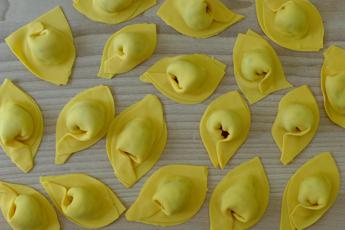 Inflazione e rincari 2022, stangata pane e pasta: i dati Unc