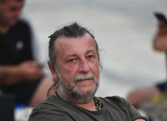 Migranti, Casarini: “Da Piantedosi decreto naufragi, con lui meno navi e più morti”