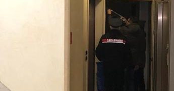 Omicidio-suicidio Ortona, soffoca il fratello disabile e si impicca