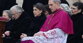 Padre Georg attacca Papa Francesco: “Mi dimezzò come prefetto, io scioccato”