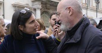 Primarie Pd, Schlein propone voto online. Bonaccini: “Preferisco occuparmi di altro”