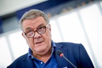 Qatargate, figlia e moglie Panzeri tornano libere