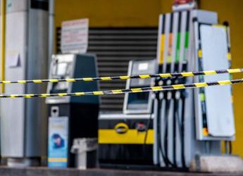 Sciopero benzinai in corso ma i sindacati si dividono sulla durata