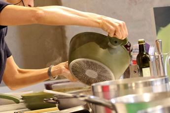 Se cucinare inquina, medici Sima ‘4 mln di morti l’anno nel mondo’