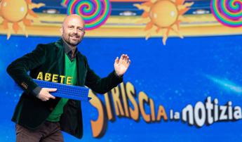 Striscia la Notizia, inviato aggredito e minacciato ad Afragola