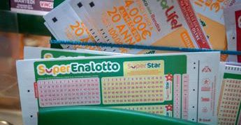 SuperEnalotto, numeri estrazione vincente oggi 7 gennaio 2023