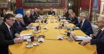 Ucraina, Consiglio Difesa: “Aggressione Russia attentato a ordine mondiale”