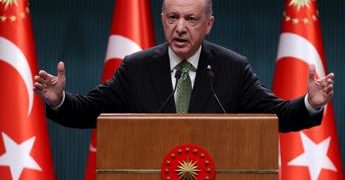 Ucraina-Russia, Erdogan a Zelensky: “Turchia pronta a mediare per pace duratura”