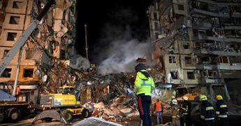 Ucraina, sale a 35 morti bilancio raid Russia su Dnipro