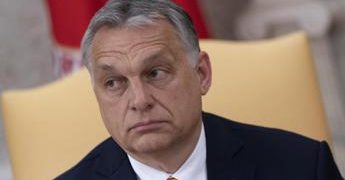 Ungheria, destituiti 170 ufficiali: “Cacciati perché filo Nato”