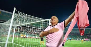 Vito Chimenti, l’ex bomber muore per un malore negli spogliatoi