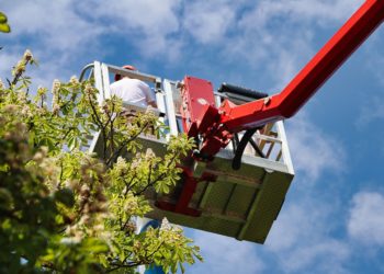 Piattaforme aeree: funzionamento, tipologie e applicazioni d’uso