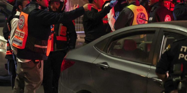 Attacco terroristico a Gerusalemme, 8 morti