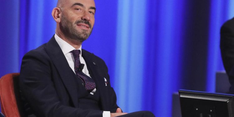 Covid Cina, Bassetti: “Europa ha dato ragione a Italia su tamponi”