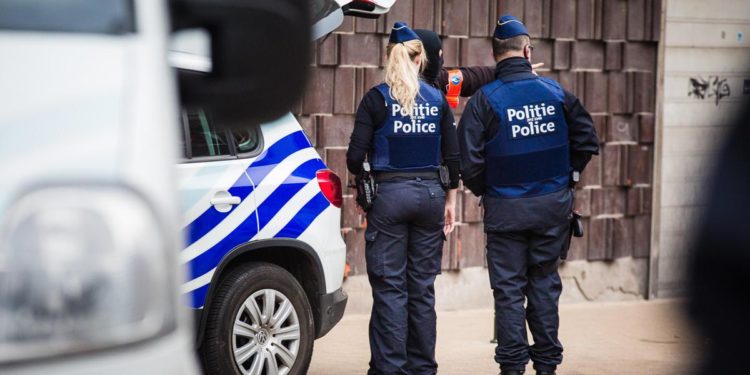 Bruxelles, attacco con coltello a stazione metro vicino sedi Ue