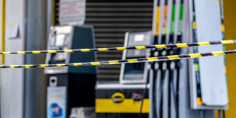 Sciopero benzinai in corso ma i sindacati si dividono sulla durata