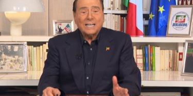 Ponte Messina, Berlusconi: “Indispensabile, presto i cantieri”
