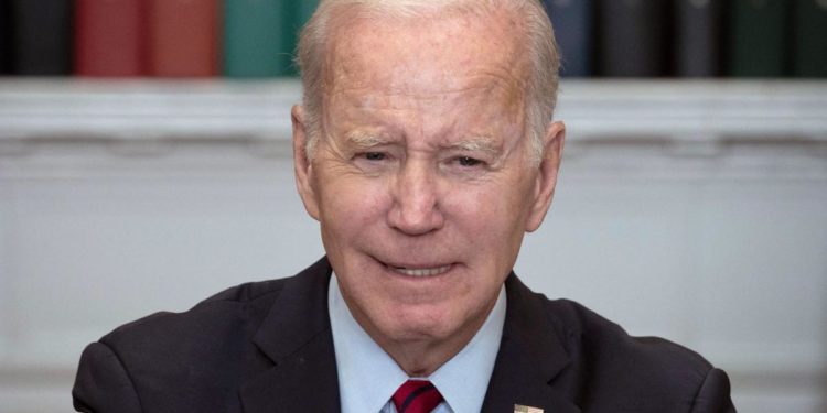 Ucraina, Biden: “Tregua? Putin cerca un po’ di ossigeno”