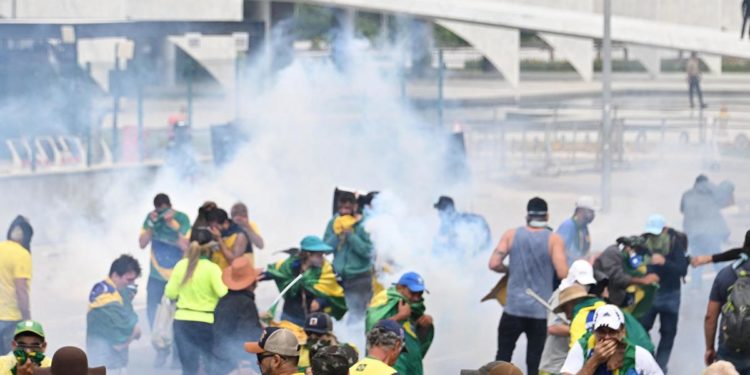 Brasile, anche il nipote Bolsonaro tra gli assalitori