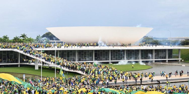 Brasile, Federcalcio: “No a uso maglia Selecao per atti antidemocratici”