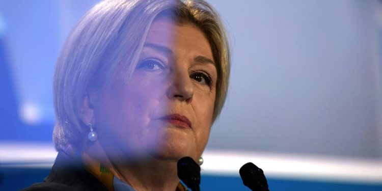 Pensioni, doppio botta e risposta governo-sindacati