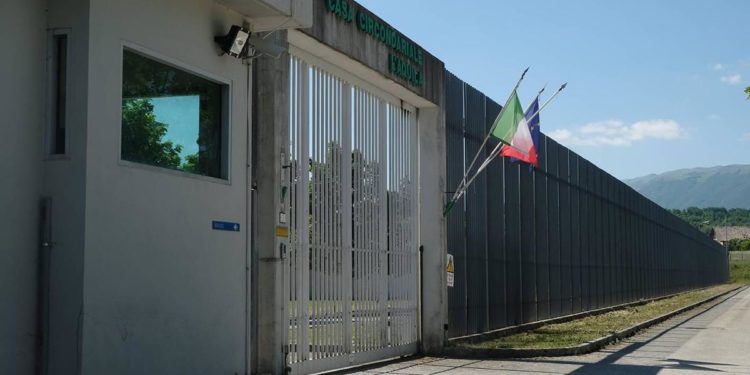 Messina Denaro, da domani chemio in carcere