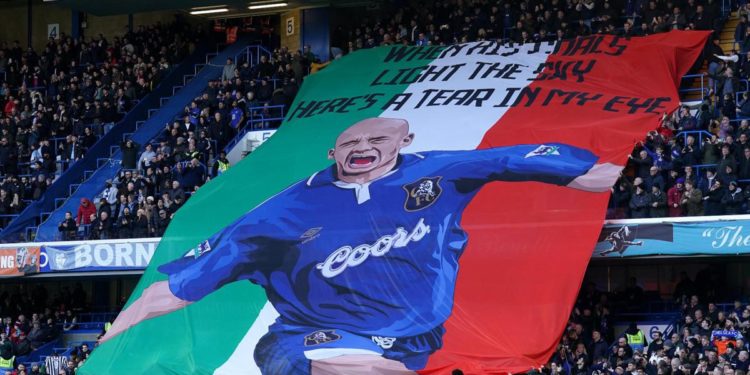 Vialli, omaggio del Chelsea a Stamford Bridge