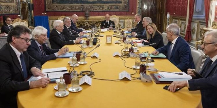 Ucraina, Consiglio Difesa: “Aggressione Russia attentato a ordine mondiale”