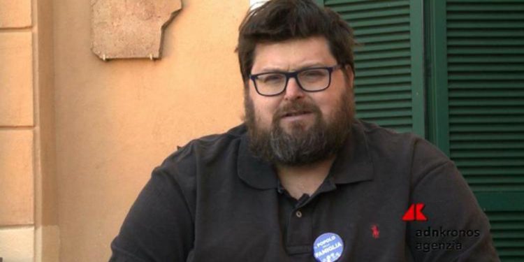 Maneskin, Adinolfi: “Baracconate che non scandalizzano, solo marketing”