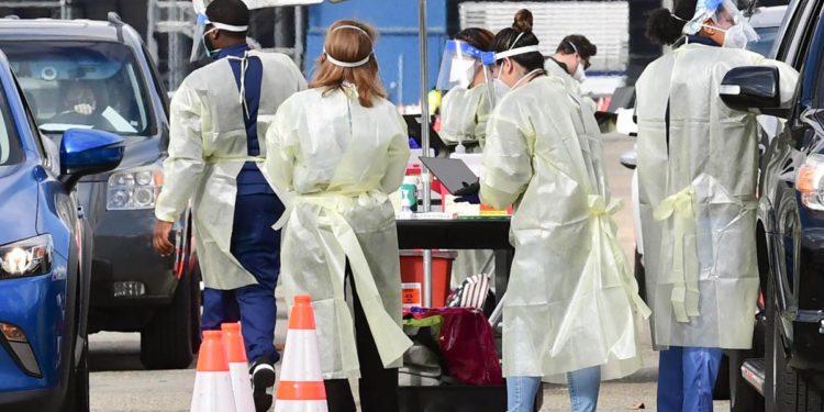 Covid, allerta per variante Gryphon: in Usa boom di contagi