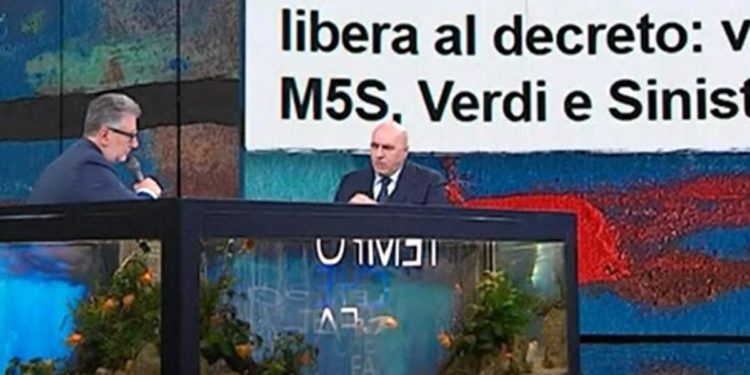 Armi a Ucraina, Crosetto: “Nuovo decreto, missili per difesa aerea”