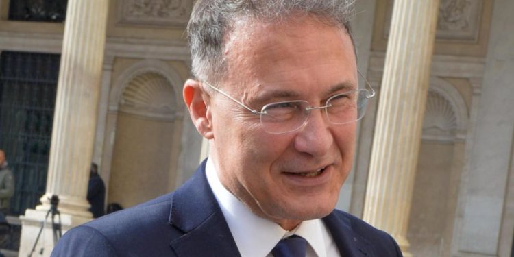 Attacco sedi diplomatiche italiane, Cirielli: “No strategia, ma cani sciolti ideologizzati”
