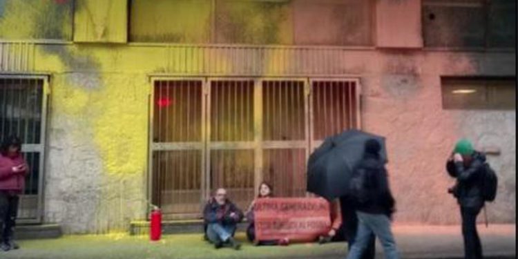 Vernice su sede regionale Mef Firenze, nuovo blitz Ultima generazione