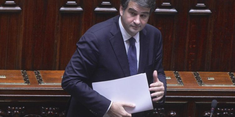 Migranti, Fitto: “Da Svezia nessuna presa di posizione contro l’Italia”